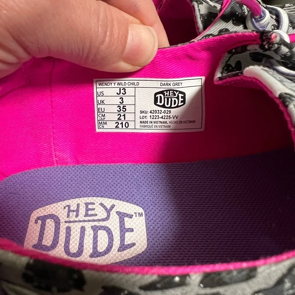 Hey Dude Kids Leopard Print Shoes Wendy wild child - Black and Pink kids size 3